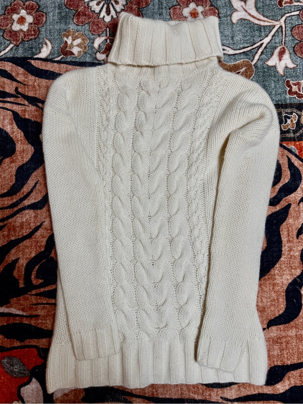 Banana Republic Cream Cable Knit Turtleneck Sweater